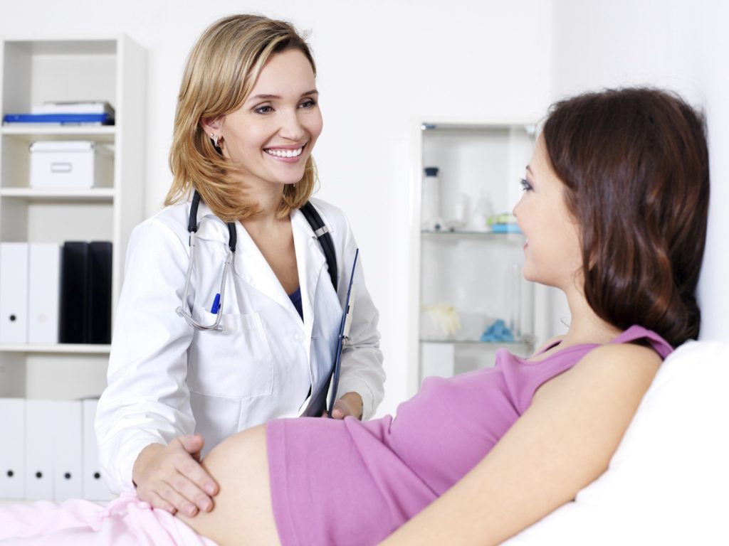 Как часто надо посещать врача беременной женщине