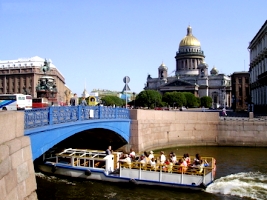 Круизы в Санкт-Петербург