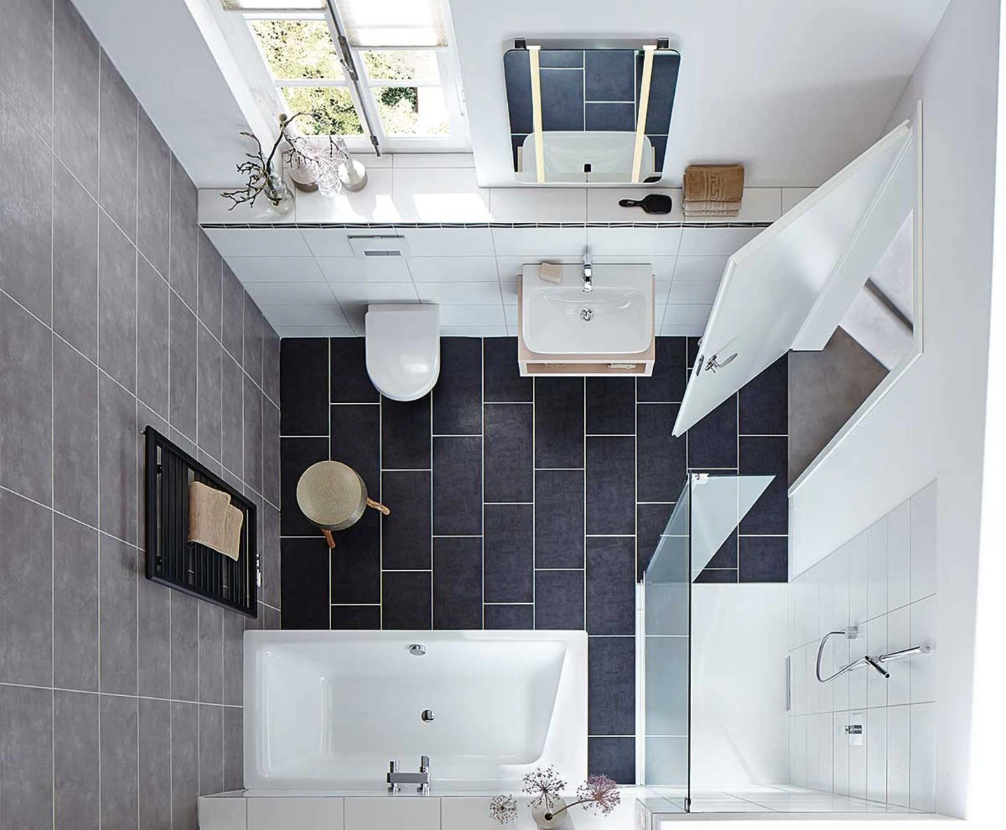 Дизайн ванной комнаты с маленькой ванной фото